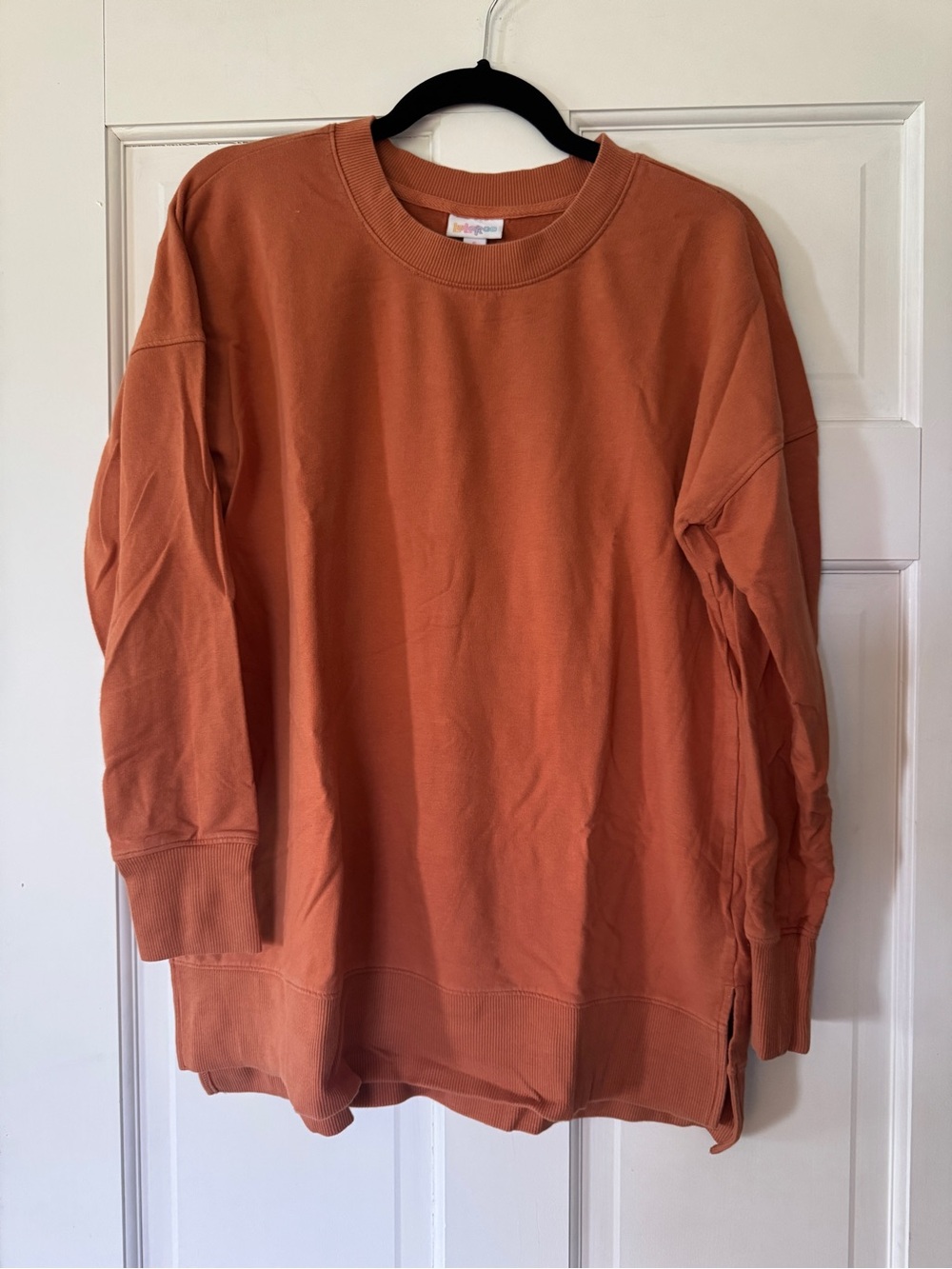 LuLaRoe • “Hannah” Crewneck Sweatshirt